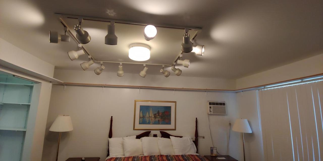 Sunrise Beach Motel Mackinaw City Exterior foto