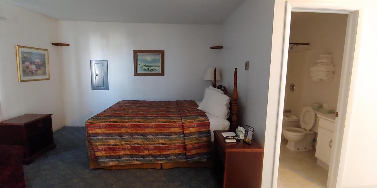 Sunrise Beach Motel Mackinaw City Exterior foto
